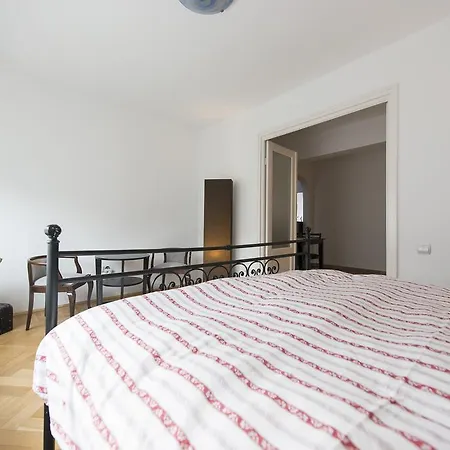 Downtown Library Apartament
