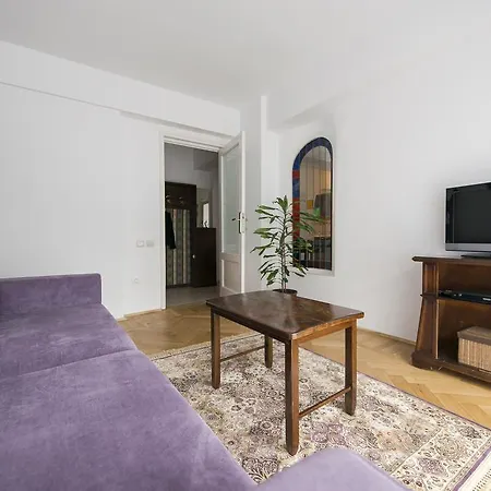Downtown Library Apartament *