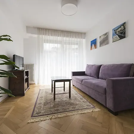 Downtown Library Apartamento